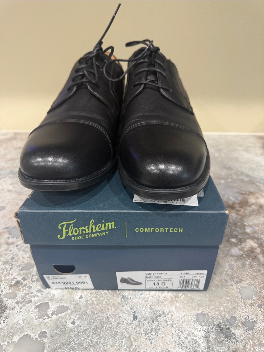 Florsheim Black Leather Cap-Toe Derby Lace-Up